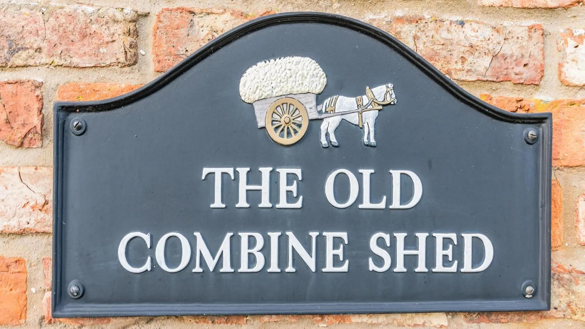 The Old Combine Shed Villa Huby Holiday home
