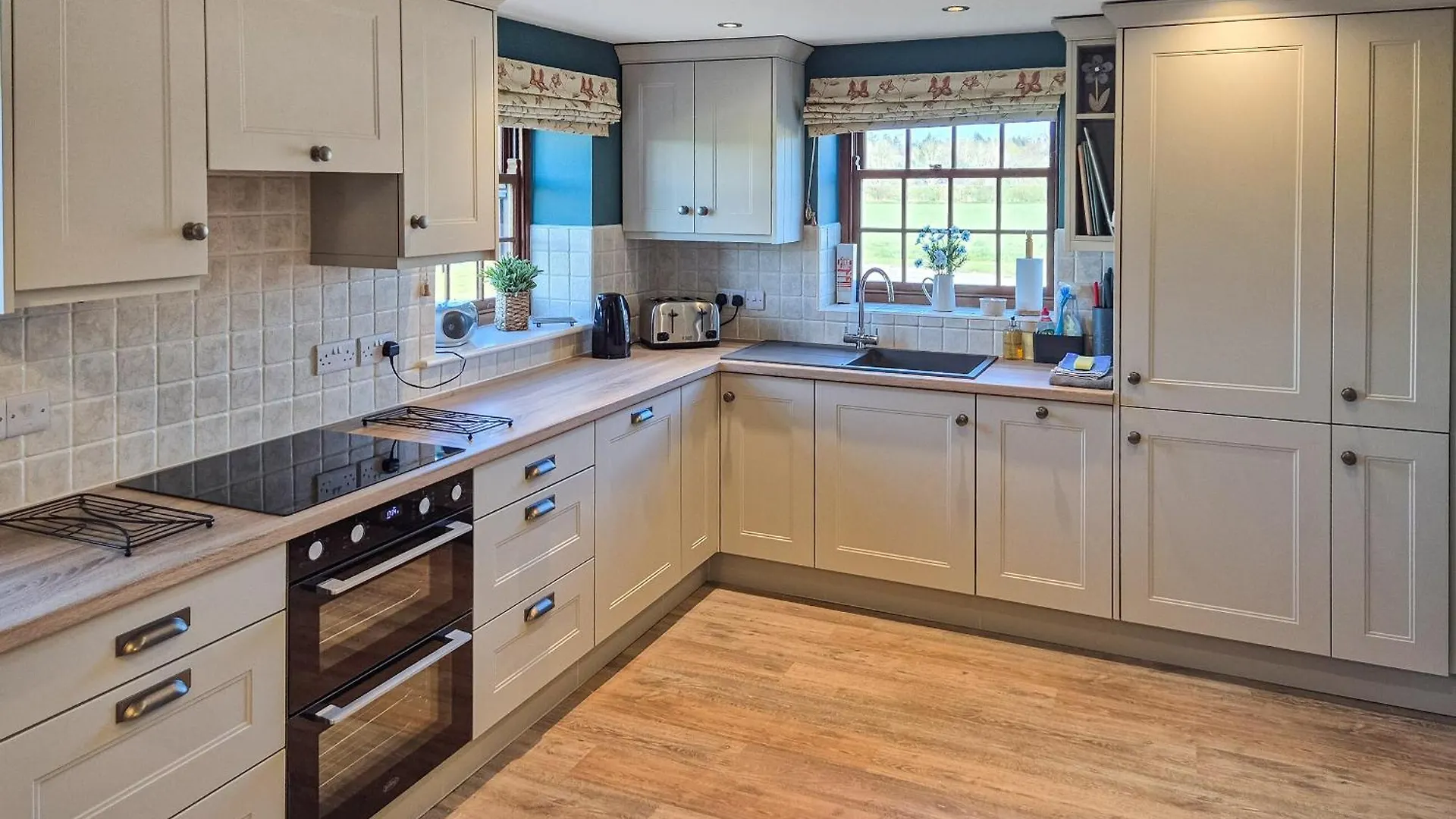 Holiday home The Old Combine Shed Villa Huby
